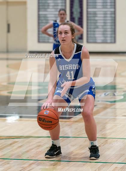Thumbnail 1 in Cathedral vs. Indianapolis Bishop Chatard (City Tournament) photogallery.