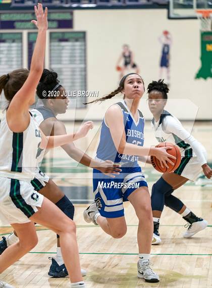 Thumbnail 1 in Cathedral vs. Indianapolis Bishop Chatard (City Tournament) photogallery.