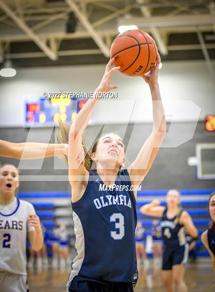 Thumbnail 3 in Olympia vs Tahoma (WIAA 4A District Playoff) photogallery.
