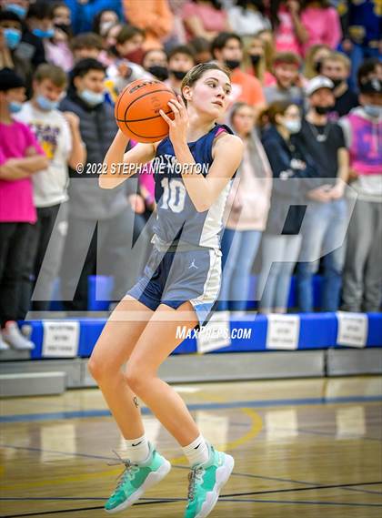 Thumbnail 3 in Olympia vs Tahoma (WIAA 4A District Playoff) photogallery.