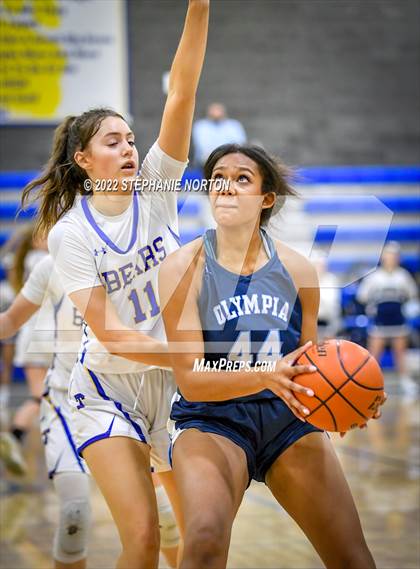 Thumbnail 1 in Olympia vs Tahoma (WIAA 4A District Playoff) photogallery.
