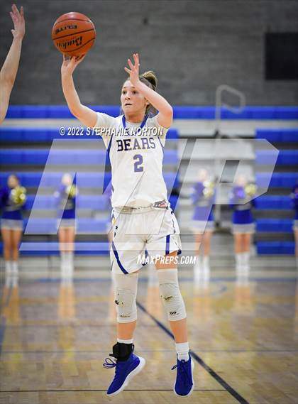 Thumbnail 3 in Olympia vs Tahoma (WIAA 4A District Playoff) photogallery.