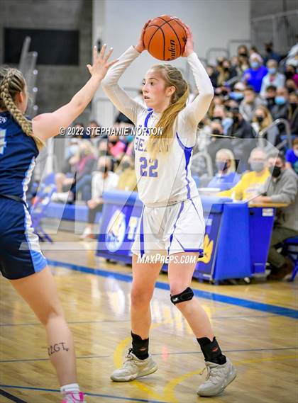 Thumbnail 3 in Olympia vs Tahoma (WIAA 4A District Playoff) photogallery.