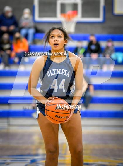 Thumbnail 2 in Olympia vs Tahoma (WIAA 4A District Playoff) photogallery.