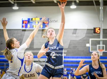 Thumbnail 2 in Olympia vs Tahoma (WIAA 4A District Playoff) photogallery.