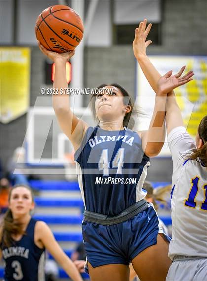 Thumbnail 1 in Olympia vs Tahoma (WIAA 4A District Playoff) photogallery.