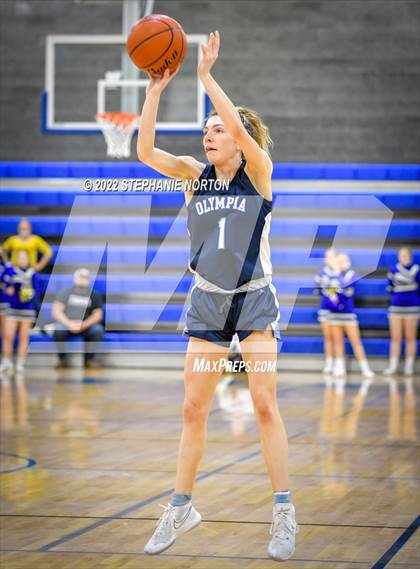 Thumbnail 3 in Olympia vs Tahoma (WIAA 4A District Playoff) photogallery.