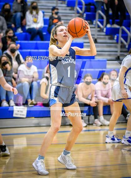 Thumbnail 1 in Olympia vs Tahoma (WIAA 4A District Playoff) photogallery.
