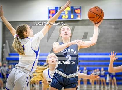 Thumbnail 1 in Olympia vs Tahoma (WIAA 4A District Playoff) photogallery.