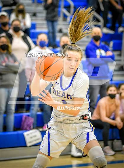 Thumbnail 3 in Olympia vs Tahoma (WIAA 4A District Playoff) photogallery.