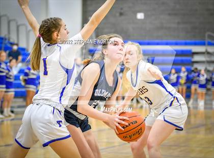 Thumbnail 3 in Olympia vs Tahoma (WIAA 4A District Playoff) photogallery.