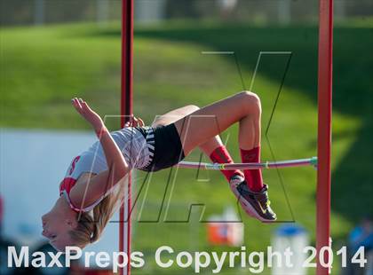 Thumbnail 1 in CIF Track and Field State Championship Finals (Saturday Girls Events) photogallery.