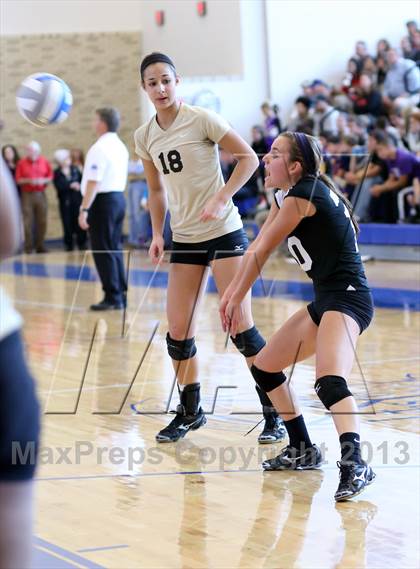 Thumbnail 3 in Central vs. Newton (KSHSAA 5A Sub-State Tournament) photogallery.