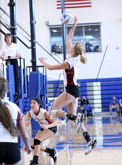 Thumbnail 3 in Central vs. Newton (KSHSAA 5A Sub-State Tournament) photogallery.