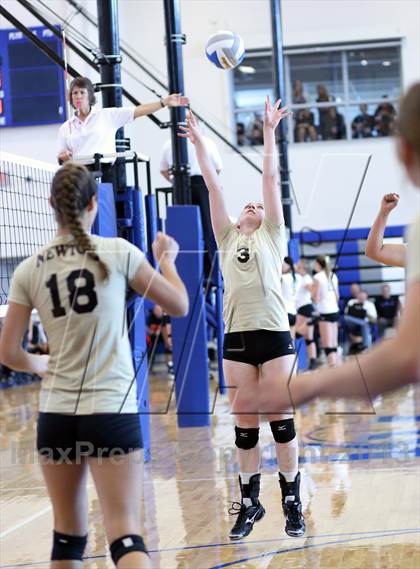 Thumbnail 2 in Central vs. Newton (KSHSAA 5A Sub-State Tournament) photogallery.