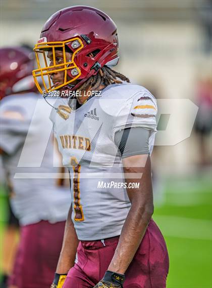Thumbnail 3 in Beaumont United vs. Channelview (Scrimmage) photogallery.