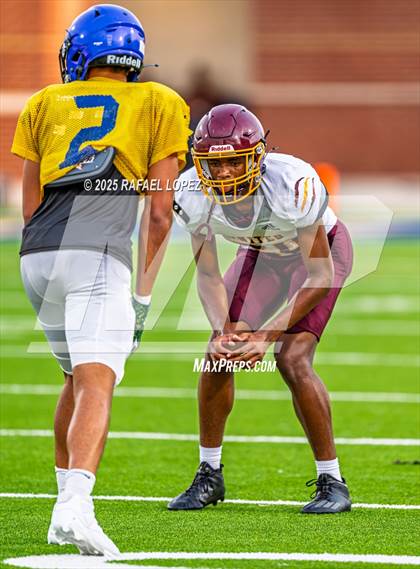 Thumbnail 3 in Beaumont United @ Channelview (Scrimmage) photogallery.