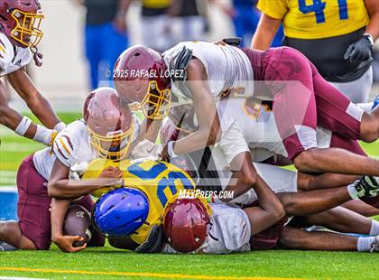 Thumbnail 1 in Beaumont United vs. Channelview (Scrimmage) photogallery.