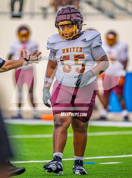 Thumbnail 3 in Beaumont United vs. Channelview (Scrimmage) photogallery.
