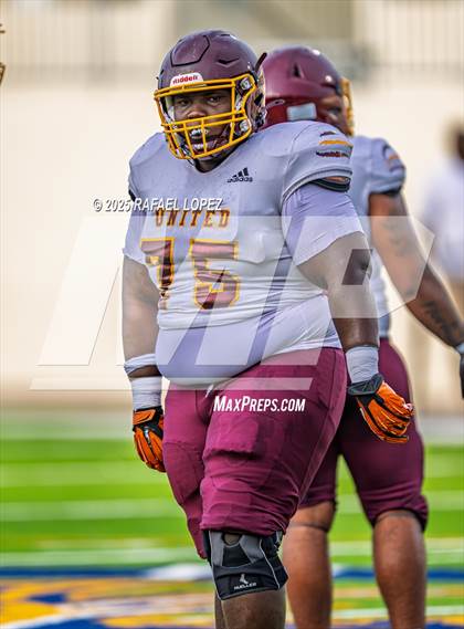 Thumbnail 1 in Beaumont United vs. Channelview (Scrimmage) photogallery.