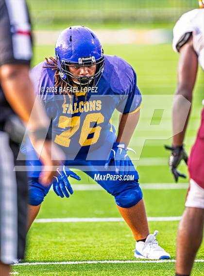 Thumbnail 2 in Beaumont United vs. Channelview (Scrimmage) photogallery.