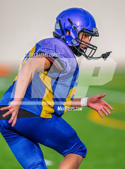 Thumbnail 2 in Beaumont United vs. Channelview (Scrimmage) photogallery.