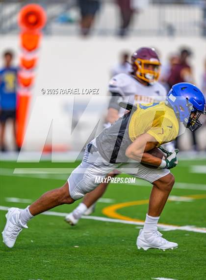 Thumbnail 3 in Beaumont United vs. Channelview (Scrimmage) photogallery.