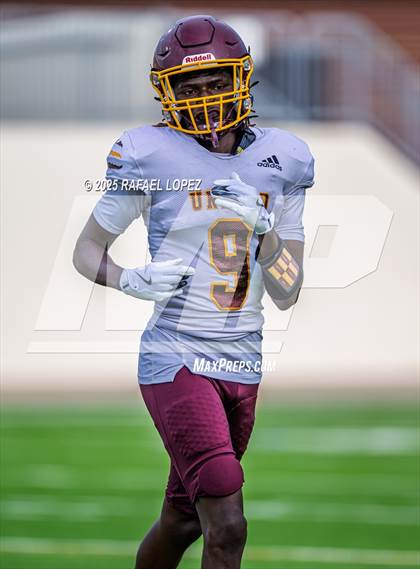 Thumbnail 1 in Beaumont United vs. Channelview (Scrimmage) photogallery.