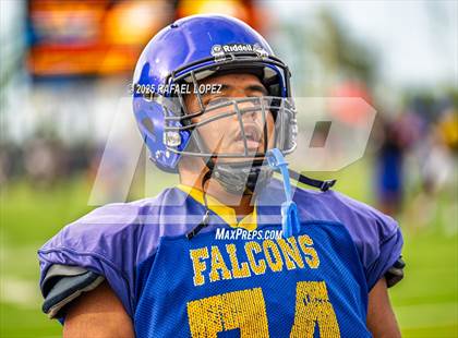 Thumbnail 1 in Beaumont United vs. Channelview (Scrimmage) photogallery.