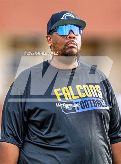 Thumbnail 1 in Beaumont United vs. Channelview (Scrimmage) photogallery.