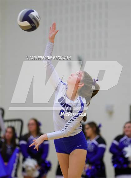 Thumbnail 2 in Gunter vs. Bonham (3A Regional Quarterfinal) photogallery.
