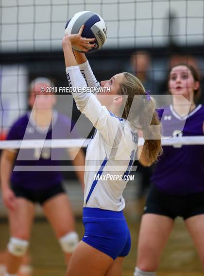 Thumbnail 3 in Gunter vs. Bonham (3A Regional Quarterfinal) photogallery.