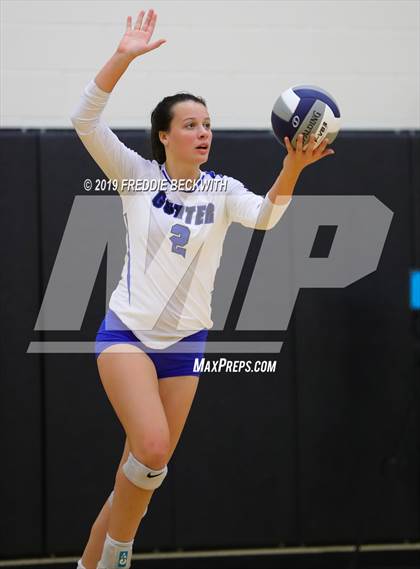 Thumbnail 1 in Gunter vs. Bonham (3A Regional Quarterfinal) photogallery.
