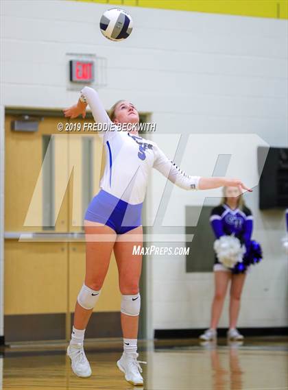 Thumbnail 3 in Gunter vs. Bonham (3A Regional Quarterfinal) photogallery.