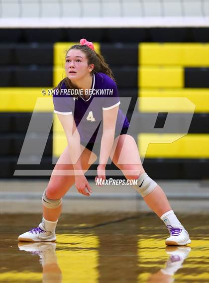 Thumbnail 1 in Gunter vs. Bonham (3A Regional Quarterfinal) photogallery.