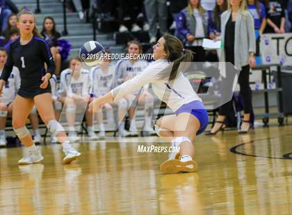 Thumbnail 1 in Gunter vs. Bonham (3A Regional Quarterfinal) photogallery.