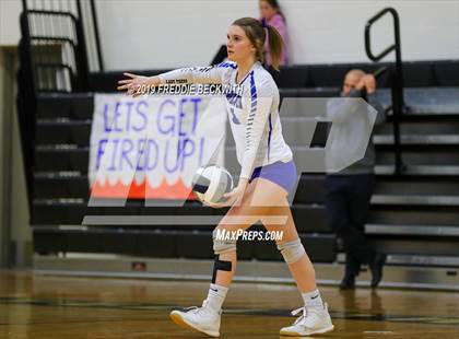 Thumbnail 2 in Gunter vs. Bonham (3A Regional Quarterfinal) photogallery.