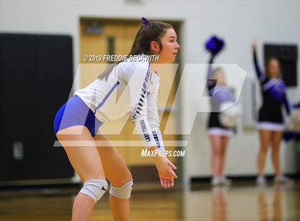 Thumbnail 3 in Gunter vs. Bonham (3A Regional Quarterfinal) photogallery.