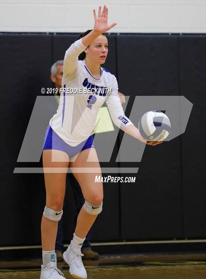 Thumbnail 3 in Gunter vs. Bonham (3A Regional Quarterfinal) photogallery.