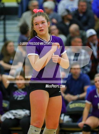 Thumbnail 1 in Gunter vs. Bonham (3A Regional Quarterfinal) photogallery.