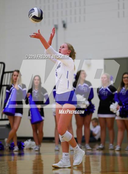 Thumbnail 2 in Gunter vs. Bonham (3A Regional Quarterfinal) photogallery.