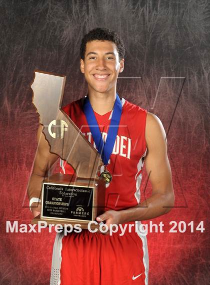 Thumbnail 1 in Mater Dei (CIF State Open Division Award Photos) photogallery.