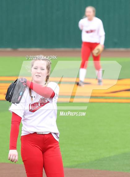Thumbnail 1 in Grand Saline vs Lone Oak photogallery.
