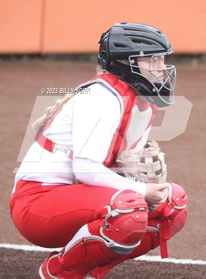 Thumbnail 3 in Grand Saline vs Lone Oak photogallery.