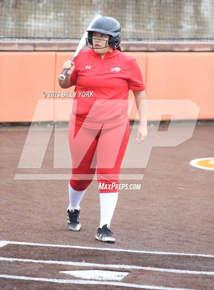 Thumbnail 1 in Grand Saline vs Lone Oak photogallery.
