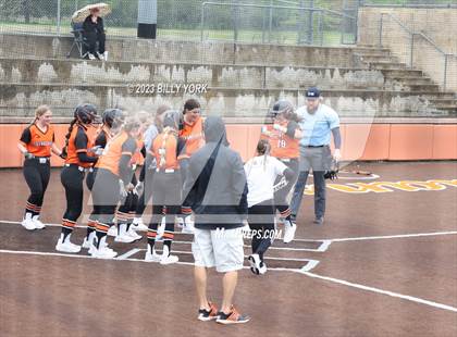 Thumbnail 1 in Grand Saline vs Lone Oak photogallery.