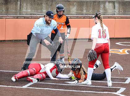 Thumbnail 3 in Grand Saline vs Lone Oak photogallery.