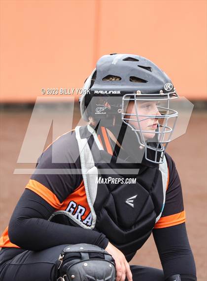 Thumbnail 3 in Grand Saline vs Lone Oak photogallery.