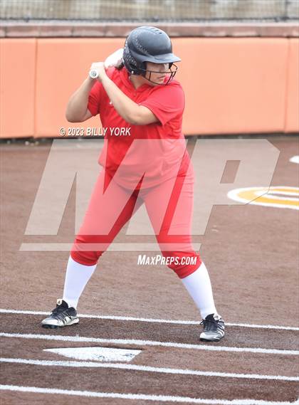 Thumbnail 3 in Grand Saline vs Lone Oak photogallery.