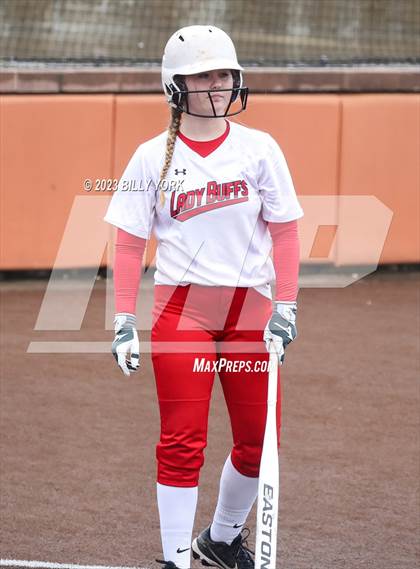 Thumbnail 2 in Grand Saline vs Lone Oak photogallery.